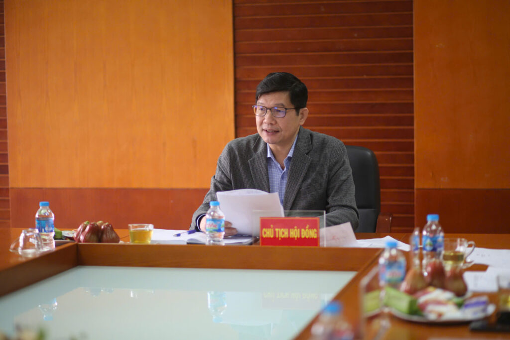 Hội đồng thẩm định thuyết minh đề tài khoa học cấp trường 