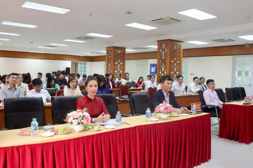 Bế giảng lớp Bồi dưỡng nghiệp vụ thanh tra viên chính Khóa 01 năm 2025