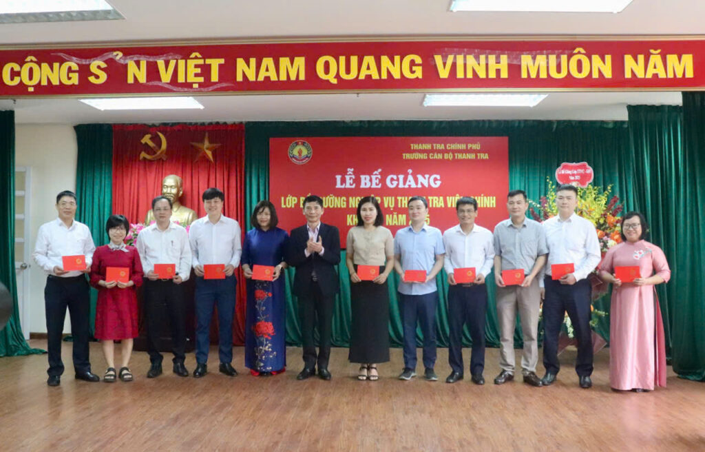 Bế giảng lớp Bồi dưỡng nghiệp vụ thanh tra viên chính Khóa 01 năm 2025