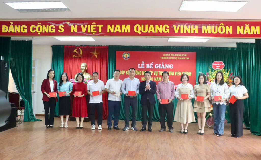 Bế giảng lớp Bồi dưỡng nghiệp vụ thanh tra viên chính Khóa 01 năm 2025