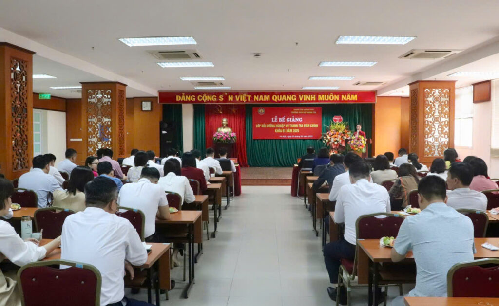 Bế giảng lớp Bồi dưỡng nghiệp vụ thanh tra viên chính Khóa 01 năm 2025