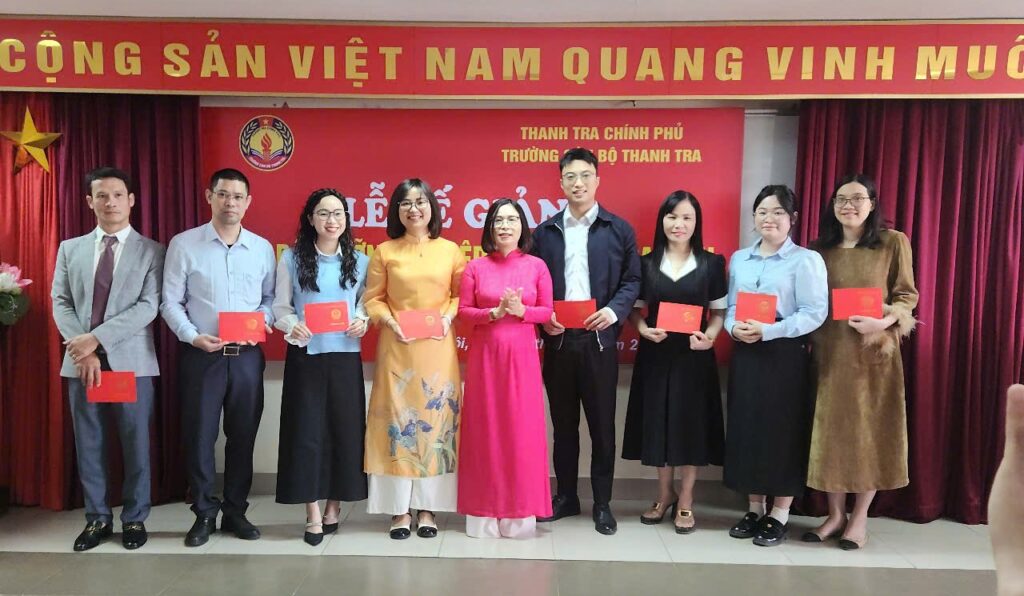 Bế giảng lớp Bồi dưỡng nghiệp vụ thanh tra viên Khóa 01 năm 2025