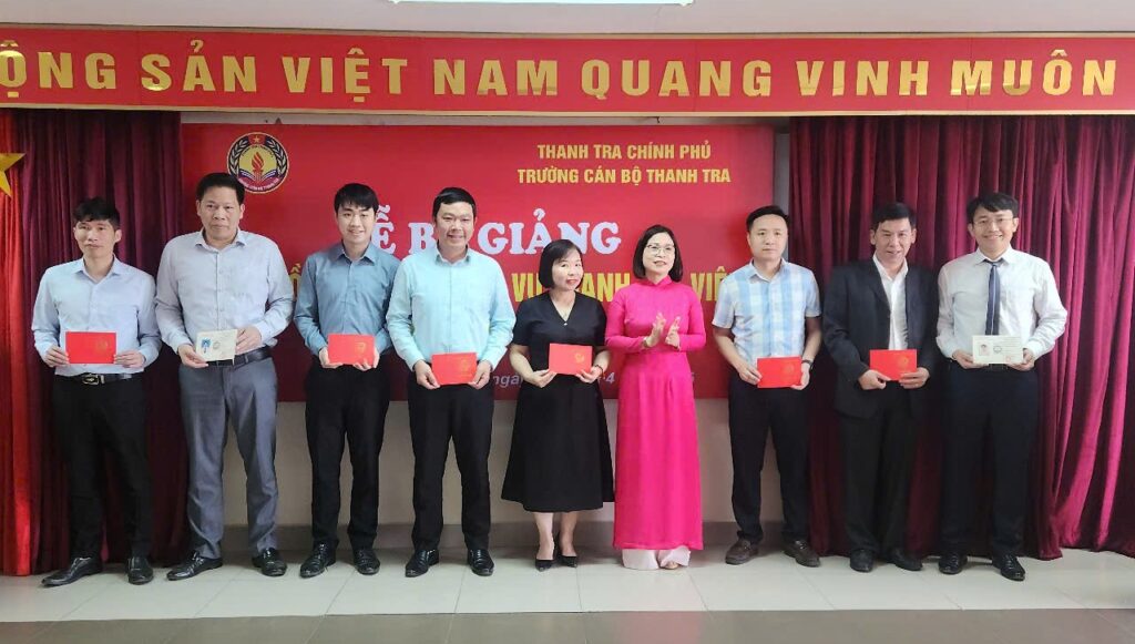 Bế giảng lớp Bồi dưỡng nghiệp vụ thanh tra viên Khóa 01 năm 2025