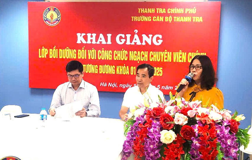 Khai giảng lớp Bồi dưỡng đối với công chức ngạch chuyên viên chính và tương đương Khóa 01 năm 2025