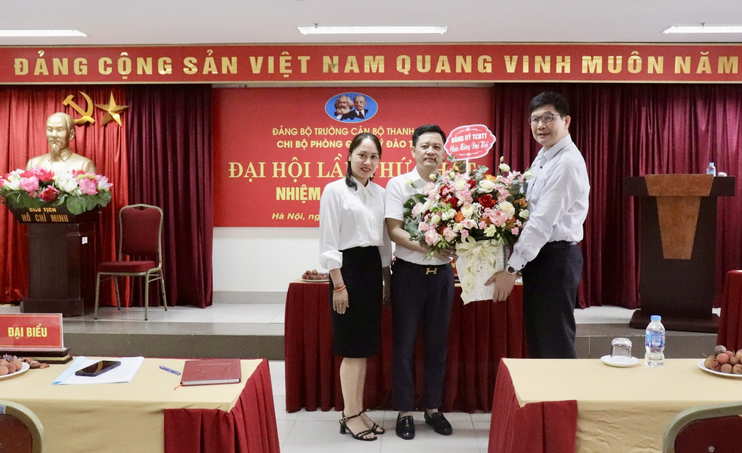 Chi bộ Phòng Quản lý đào tạo: Tăng cường đoàn kết, hoàn thành xuất sắc nhiệm vụ chính trị được giao