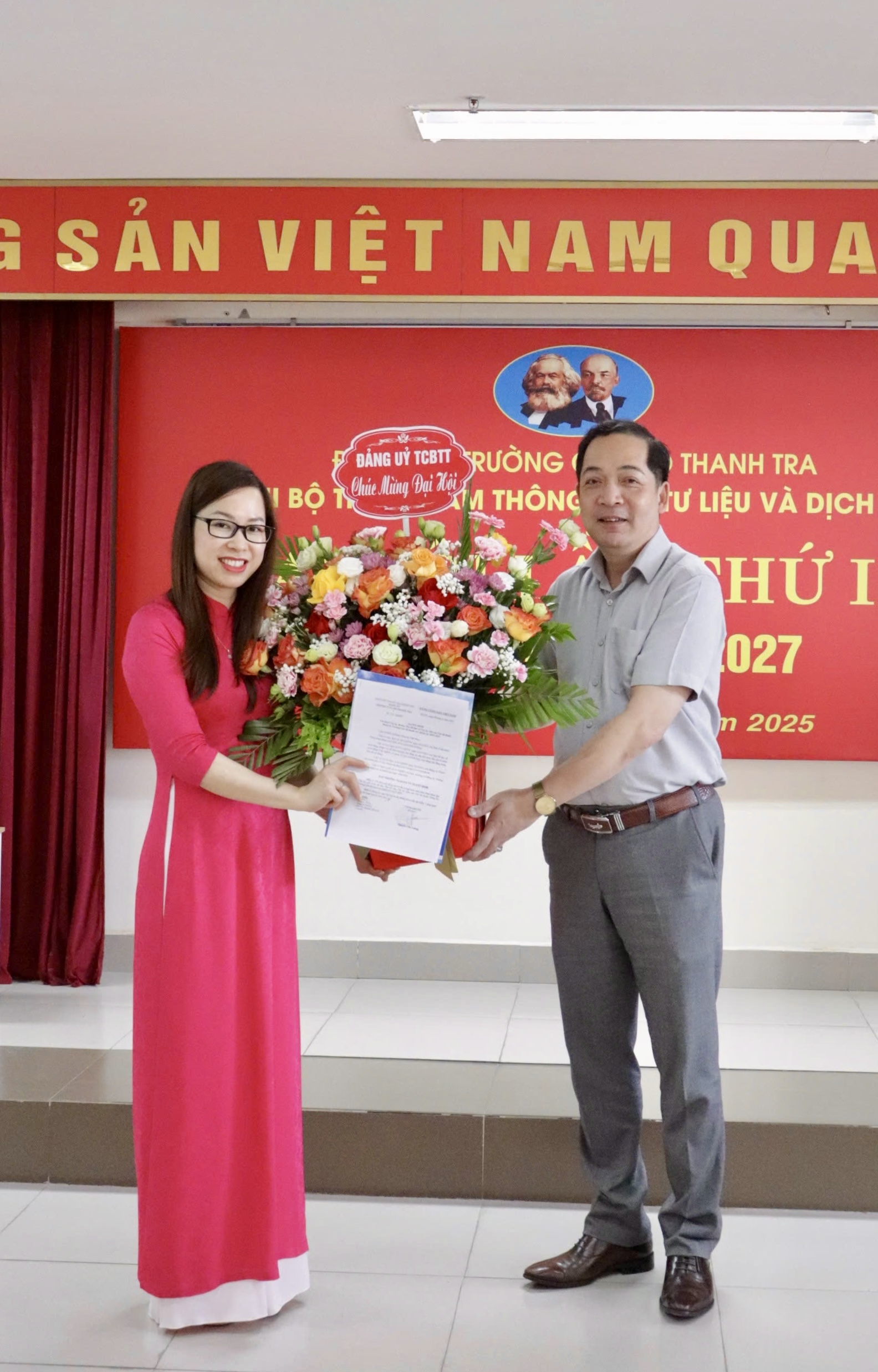 Đại hội Chi bộ Trung tâm Thông tin – Tư Liệu và Dịch vụ nhiệm kỳ 2025 – 2027