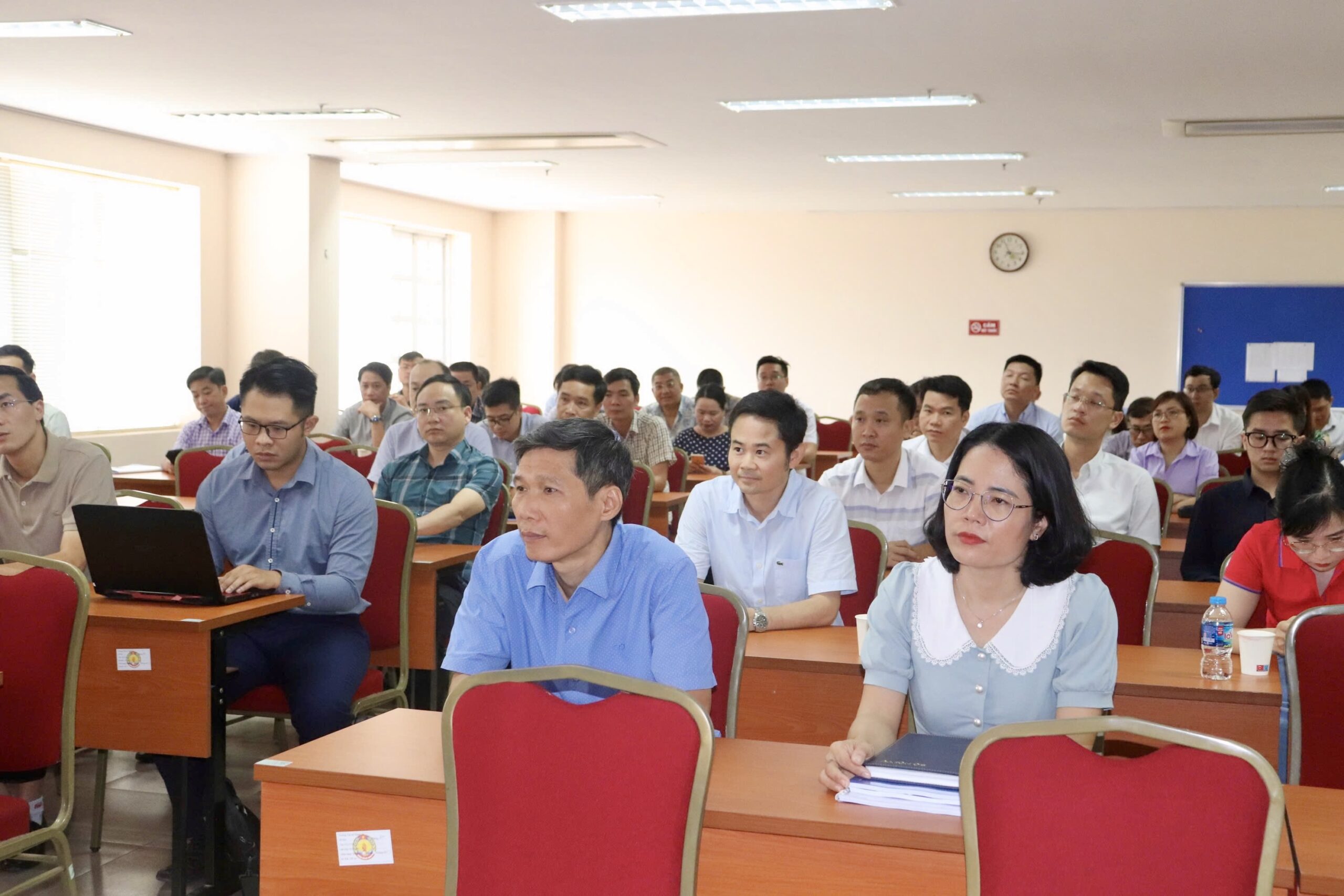 Lễ Bế giảng lớp Bồi dưỡng, cập nhật kiến thức, kỹ năng, nghiệp vụ trong hoạt động thanh tra và giải quyết khiếu nại, tố cáo K03/2025