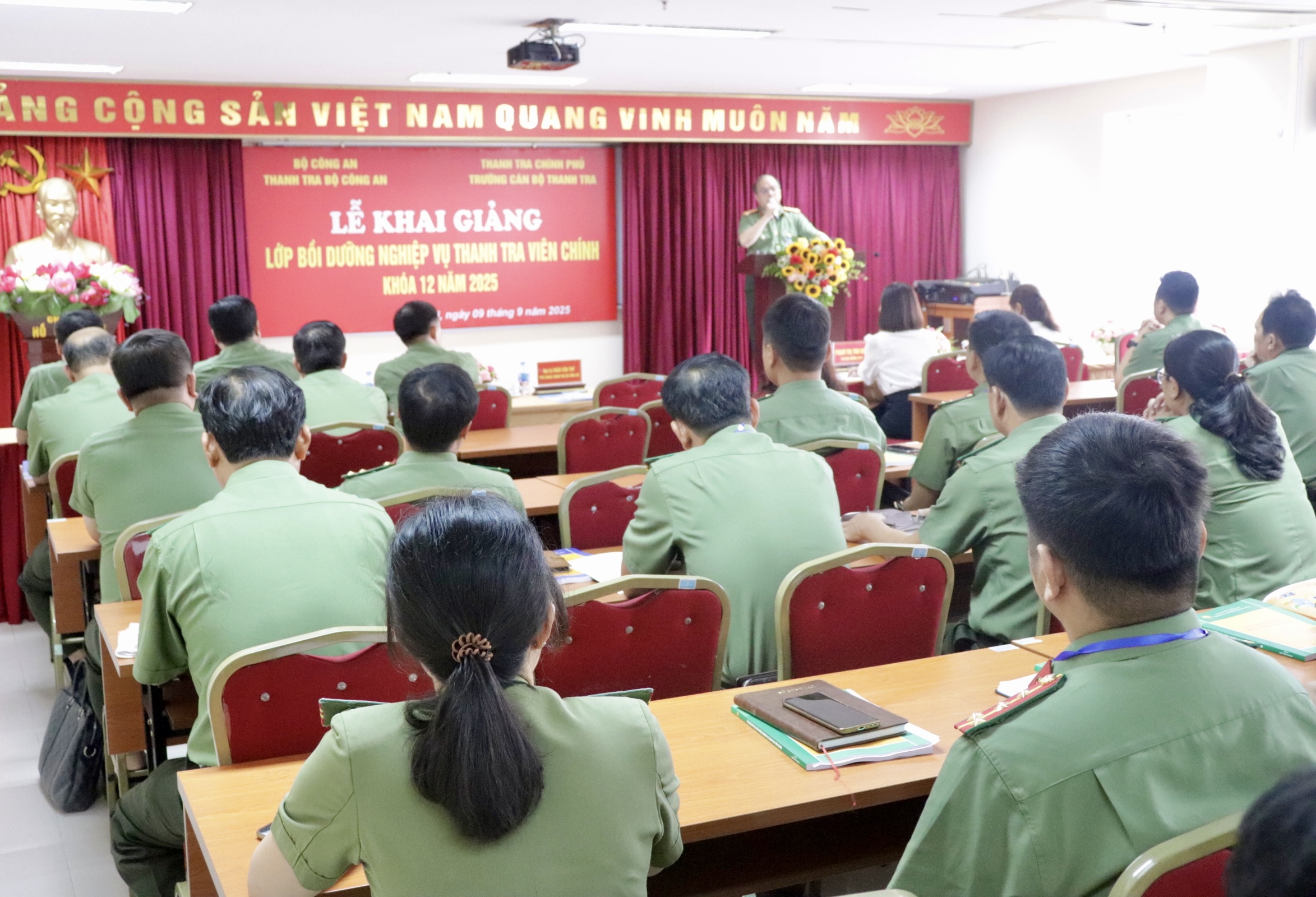 Khai giảng lớp bồi dưỡng Thanh tra viên chính cho lực lượng Thanh tra Bộ Công an