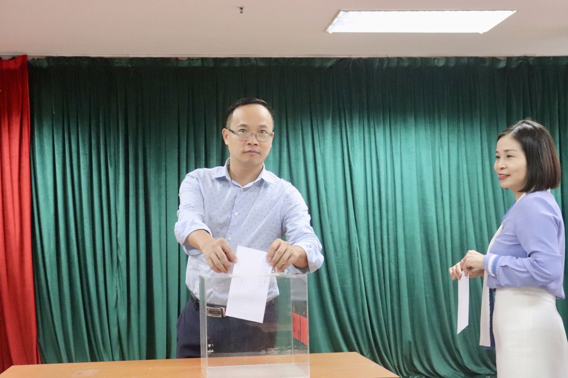 Trường Cán bộ thanh tra phát động ủng hộ đồng bào bị thiệt hại do cơn bão số 10 (Bualoi)