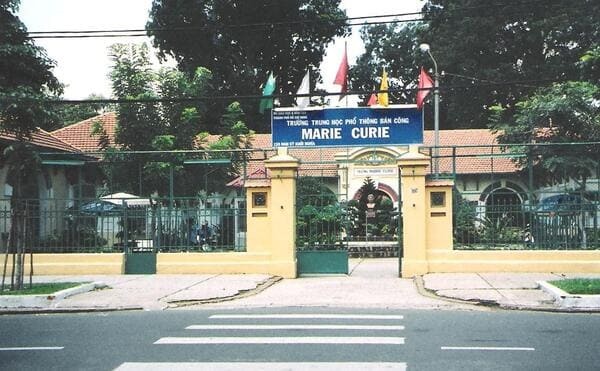 Đánh giá Trường THPT Marie Curie Có Tốt Không