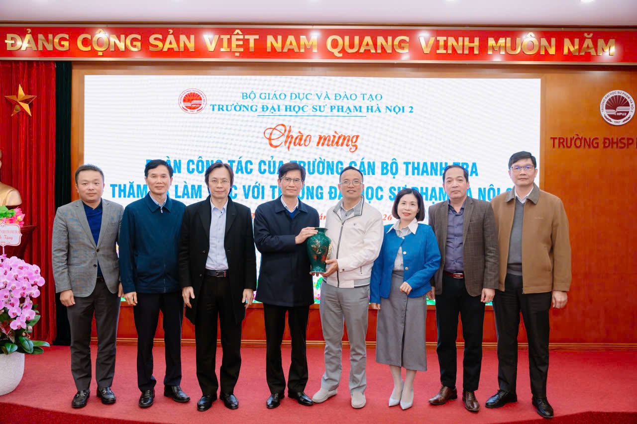 Trao đổi kinh nghiệm đào tạo, bồi dưỡng theo phương pháp hiện đại giữa Trường Đại học sư phạm Hà Nội 2 và Trường Cán bộ thanh tra