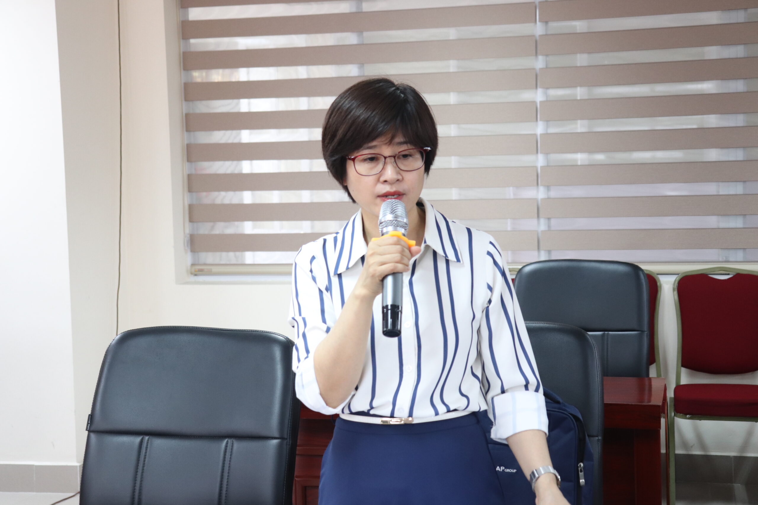 Hội thảo hoàn thiện đề cương nghiên cứu đề tài khoa học cấp bộ: “Kiểm soát quyền lực của chính quyền cấp cơ sở nhằm phòng, chống tham nhũng, lãng phí tiêu cực”