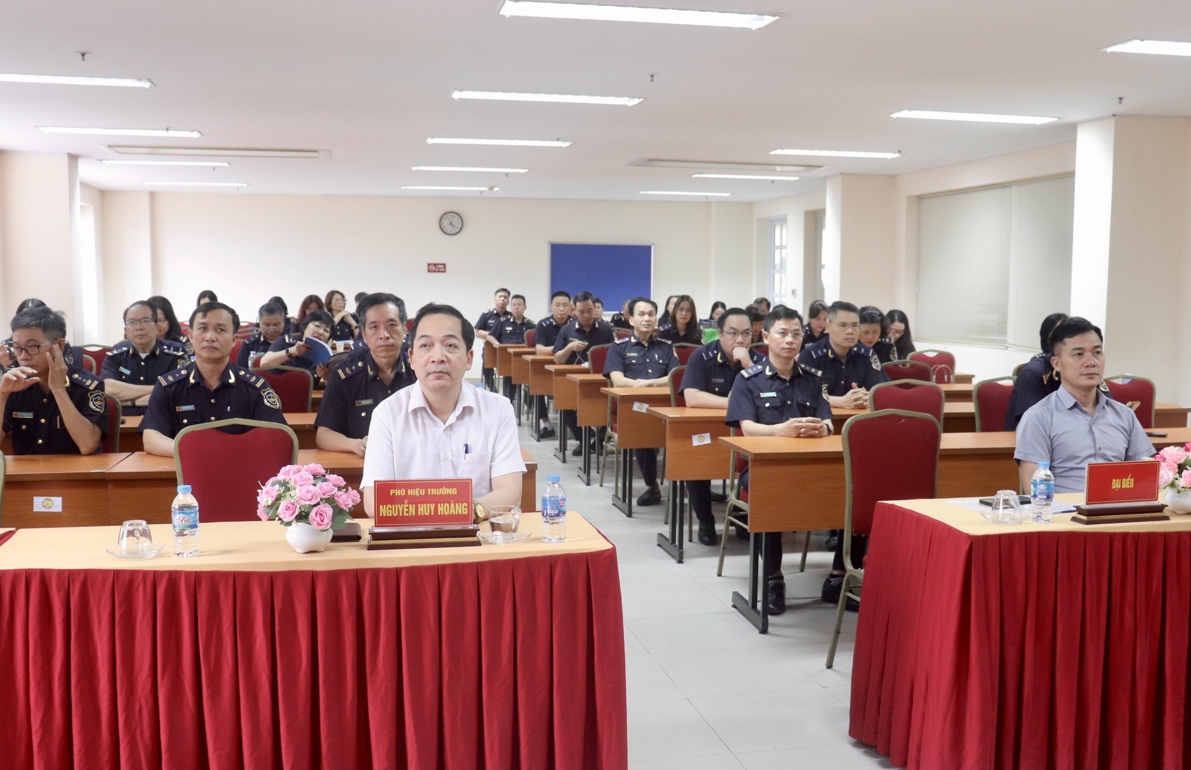 Bế giảng lớp bồi dưỡng nghiệp vụ Trưởng đoàn kiểm tra chuyên ngành Hải quan khóa 01/2026