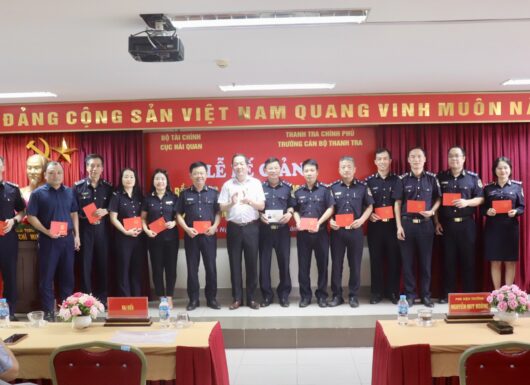 Bế giảng lớp bồi dưỡng nghiệp vụ Trưởng đoàn kiểm tra chuyên ngành Hải quan khóa 01/2026