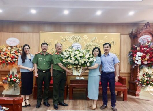 Đoàn Trường Cán bộ Thanh tra chúc mừng Thanh tra Bộ Công an nhân kỷ niệm 59 năm Ngày truyền thống lực lượng Thanh tra Công an Nhân dân