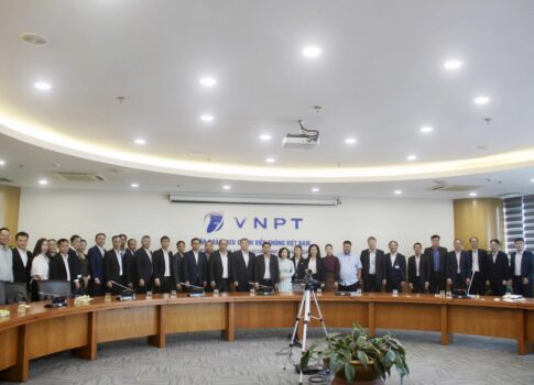 Đoàn cán bộ Thanh tra Nhà nước Lào học tập kinh nghiệm chuyển đổi số tại VNPT