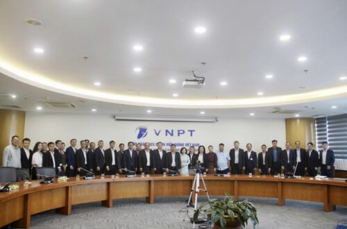 Đoàn cán bộ Thanh tra Nhà nước Lào học tập kinh nghiệm chuyển đổi số tại VNPT