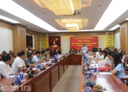 Đổi mới thi đua, khen thưởng, gắn với nhiệm vụ mới và hiệu quả thực chất
