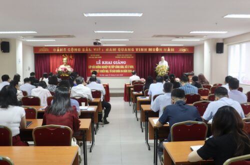 Hơn 60 cán bộ Kho bạc Nhà nước tham gia lớp bồi dưỡng nghiệp vụ tiếp công dân
