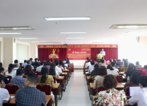 Hơn 200 cán bộ thanh tra tham dự lớp bồi dưỡng nghiệp vụ về phòng, chống tham nhũng, lãng phí